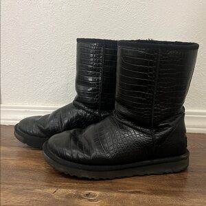 Black crocodile leather Ugg Boots size 8